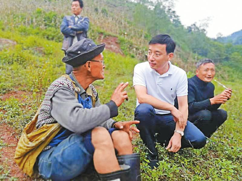 下乡中的朱润晔.本版图片均为受访者供图