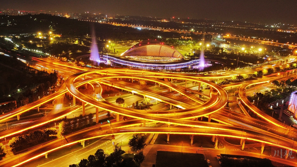 视频成都教师耗时四个月集齐成都立交桥最美夜景