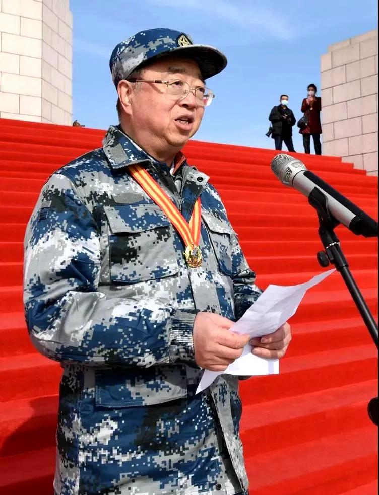 志愿军研究会会长,志愿军第二任司令员邓华上将之子邓穗在纪念活动