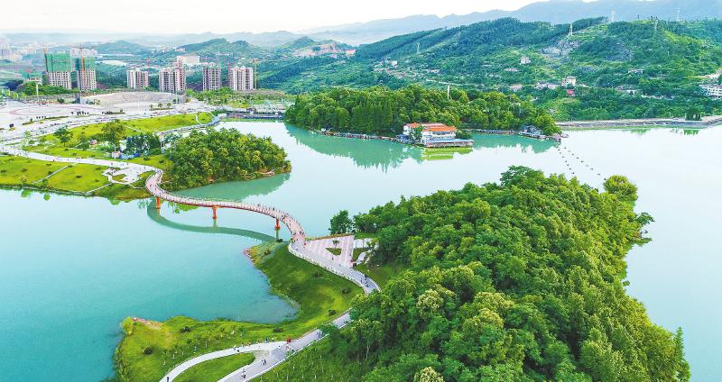 達州市蓮花湖城市溼地公園.