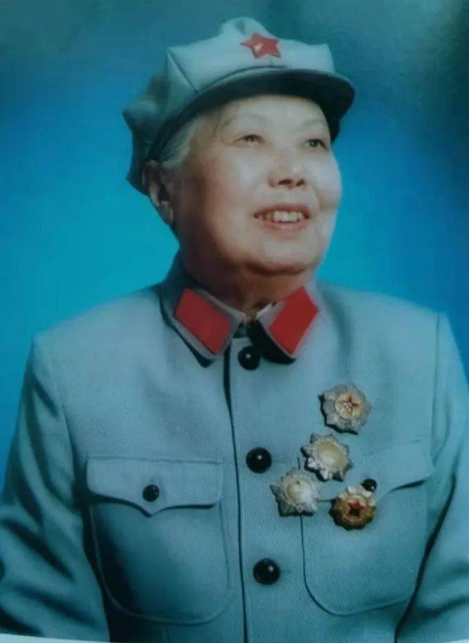 老红军洪学智将军夫人张文的故事