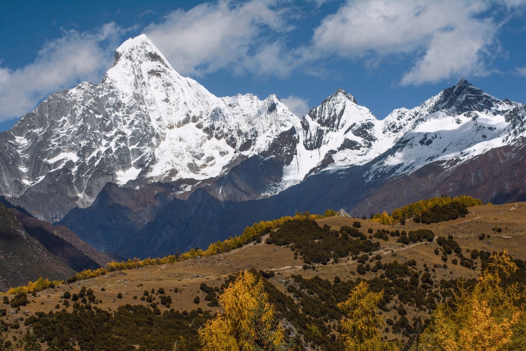 阿坝州海拔5000米以上的雪山,你晓得哪几个?