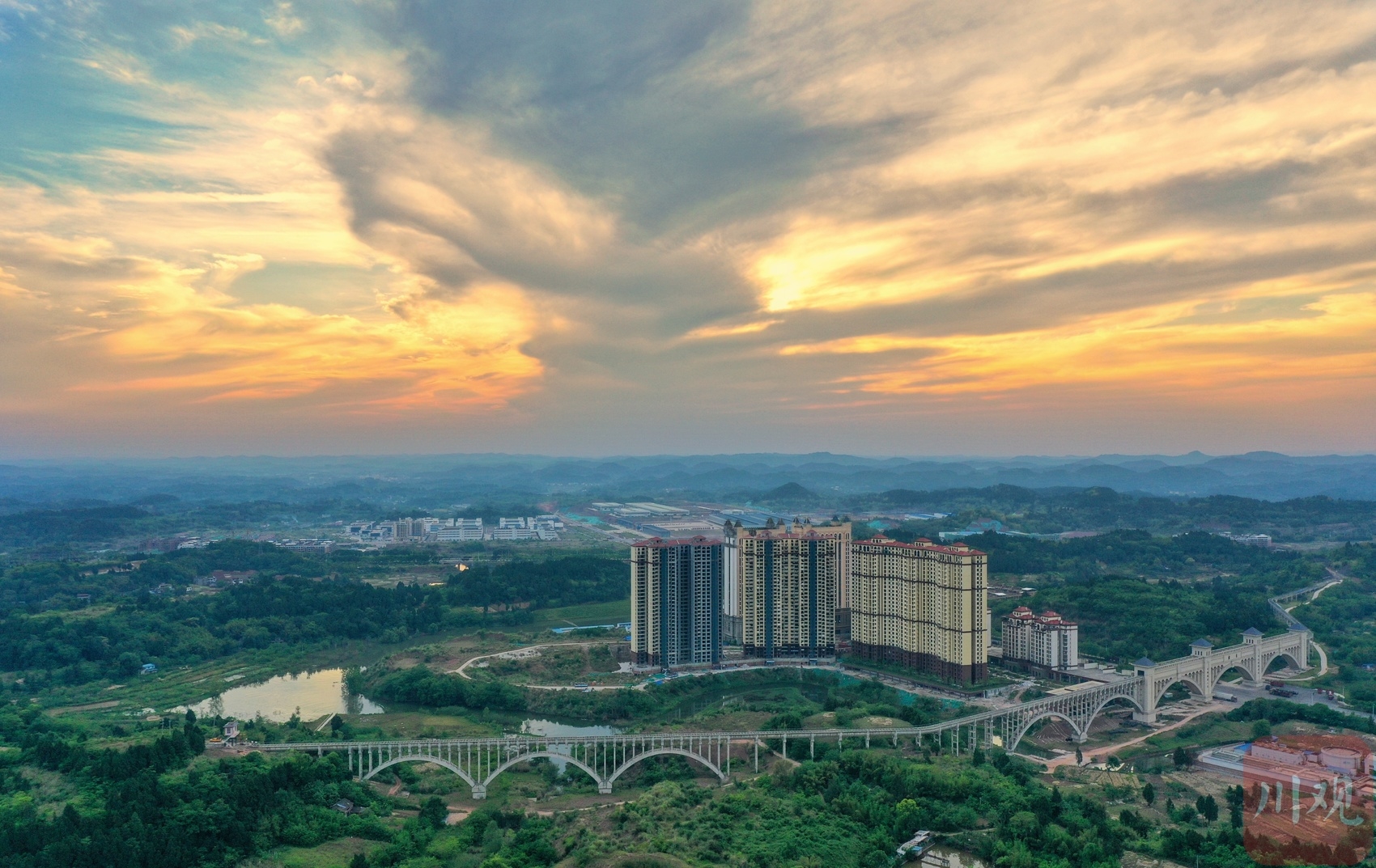 资阳乐至灿烂晚霞红红火火迎初夏