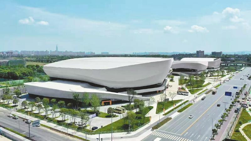 7月底,以成都高新区体育中心为核心的大运会场馆及赛事沿线专项整治