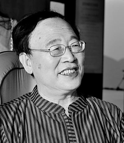 吴思敬：为诗坛摆渡 与新诗同行