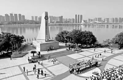 【红色文化】让长征精神代代相传||杜凡丁