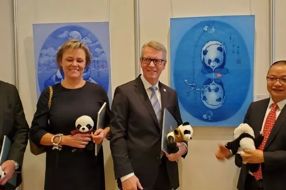 【文化传播】谢纲骅：中法大熊猫艺术交流的使者