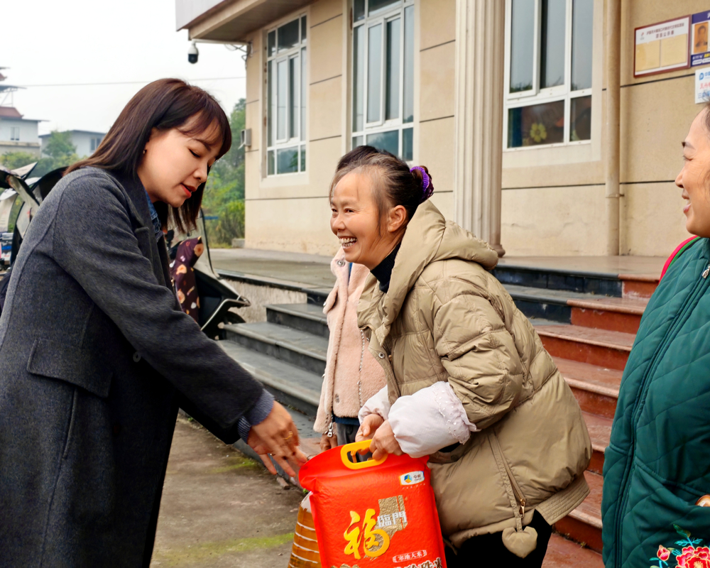 8e8908ff2de3355b732081591e571f8