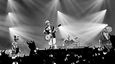 警惕虚拟偶像成为商业操纵的新木偶 警惕虚拟偶像成为商业操纵的新木偶