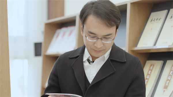 【理响中国|铿锵有理·党校公开课】新时代如何保持共产党人的精气神 【理响中国|铿锵有理·党校公开课】新时代如何保持共产党人的精气神