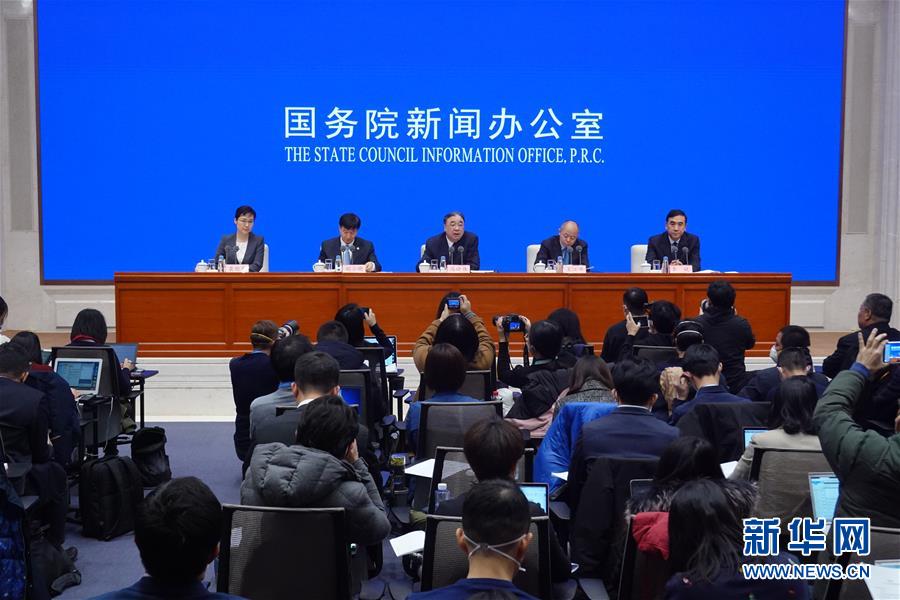 (新华全媒头条·图文互动)(5)万众一心迎挑战 众志成城战疫情——全国总动员打响疫情防控阻击战纪实