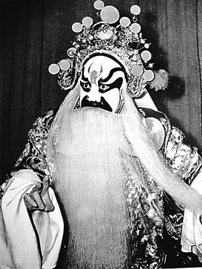 《戏剧学导论》的现代品格和中国色彩