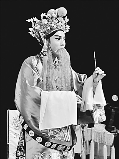 《戏剧学导论》的现代品格和中国色彩