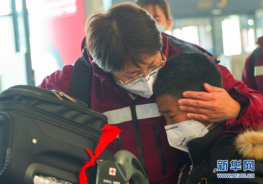 (新华全媒头条·图文互动)(20)万众一心迎挑战 众志成城战疫情——全国总动员打响疫情防控阻击战纪实